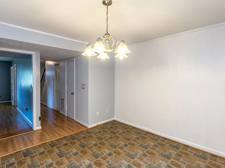 110 Woodlake Dr — Photo 14