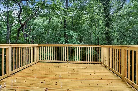100 Stone Creek Dr — Photo 8