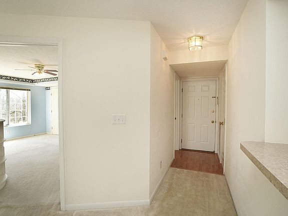 3rd image of 9850 Regatta Dr Unit 203