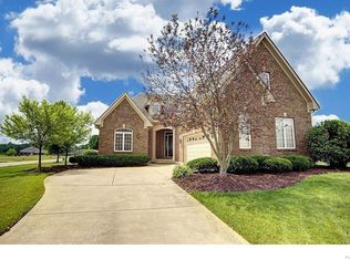 380 Woodstream Dr, Springboro, OH 45066