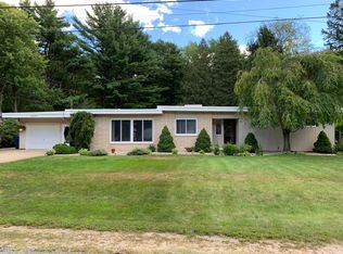 6554 Cottonwood Dr, Fruitport, MI 49415