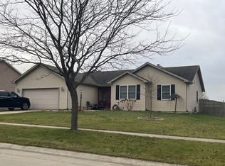 1707 E Grand Ave, Saint Joseph, IL