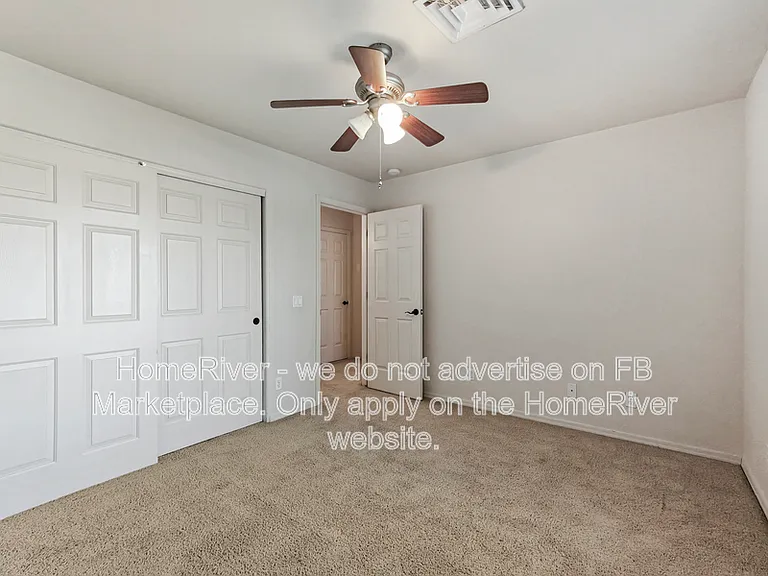 4042 Columbia Dr — Photo 12