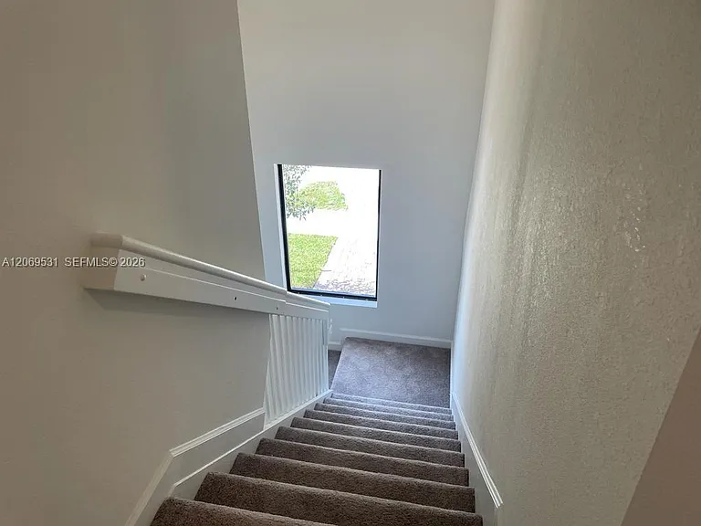 10007 SW 231st Ln — Photo 11