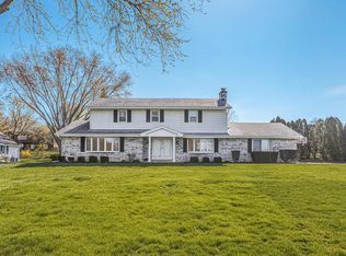 7500 N Range Line Rd, Glendale, WI 53209