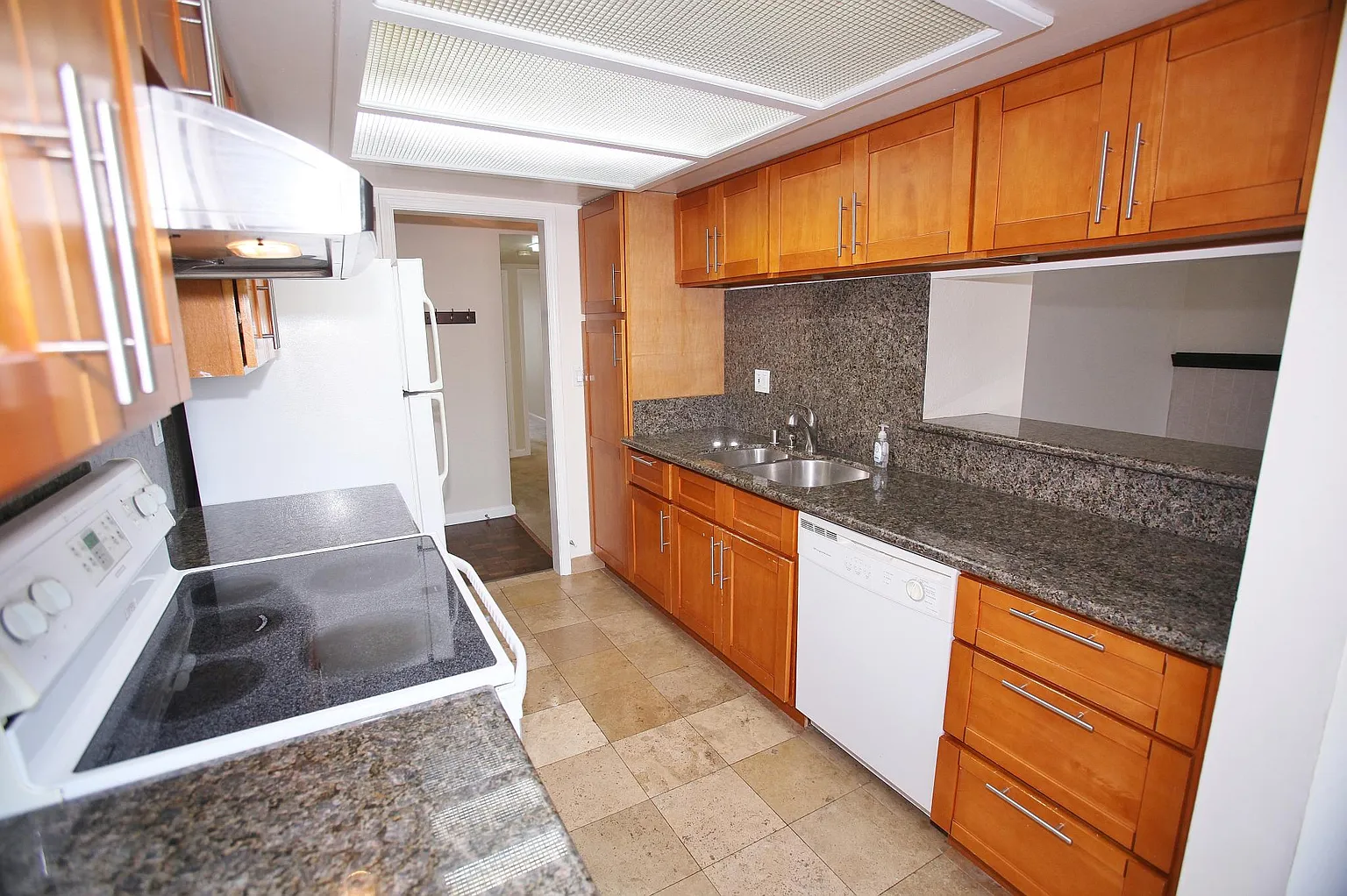 22135 Sevilla Rd APT 34 photo 1