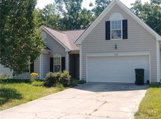 15607 Dehavilland Dr, Charlotte, NC 28278