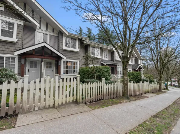 7336 Salisbury Ave, Burnaby, BC V5E 3A3