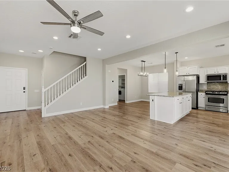 6840 Sumatra St — Photo 3