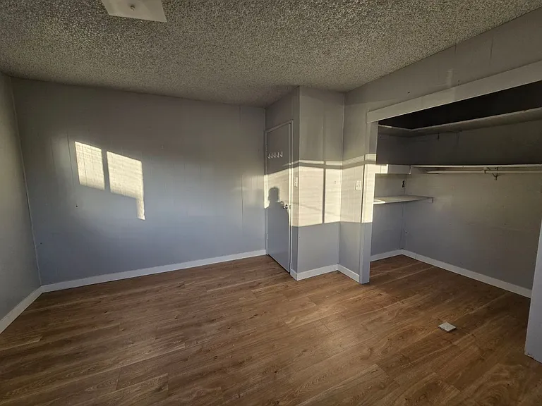 2814 Callahan Dr — Photo 10