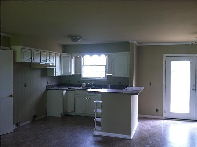 2nd image of 2713 Hody Dr