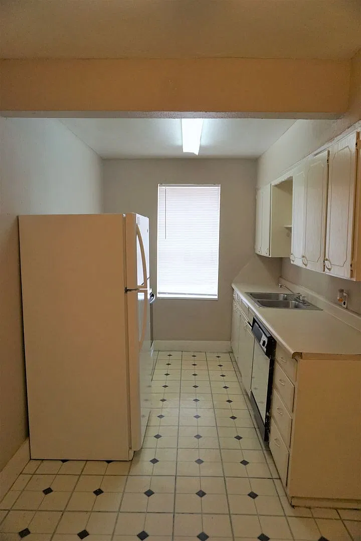 Series D Packers Properties — Photo 4