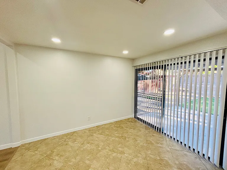 2730 W Avenue K4 — Photo 7