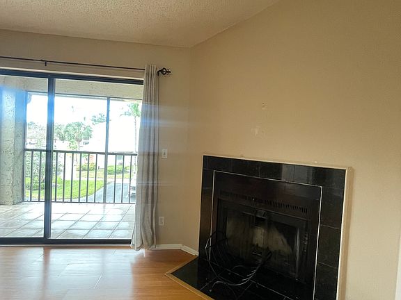 Fireplace in the livingroom.