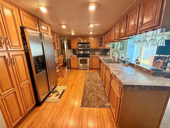 4th image of 11019 Basquin Ct