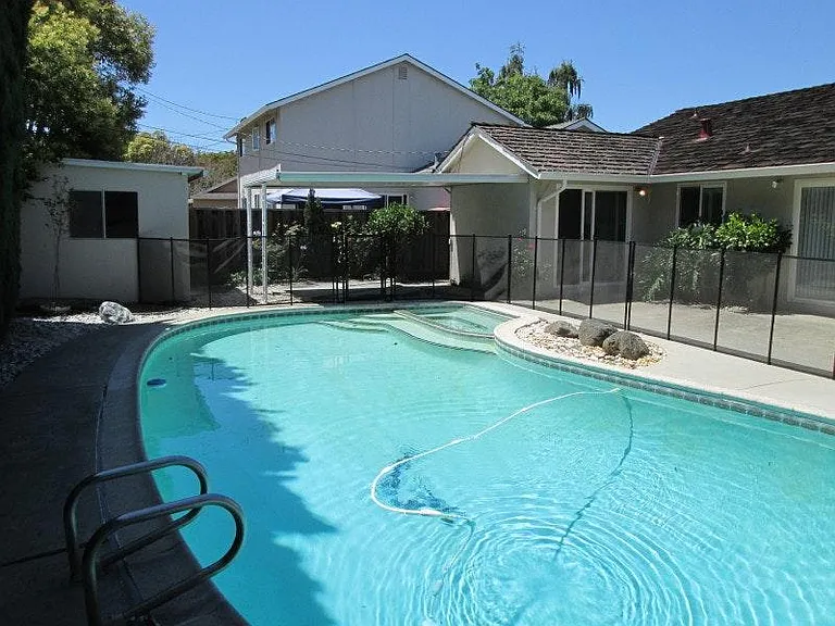 1288 Collins Ln — Photo 13
