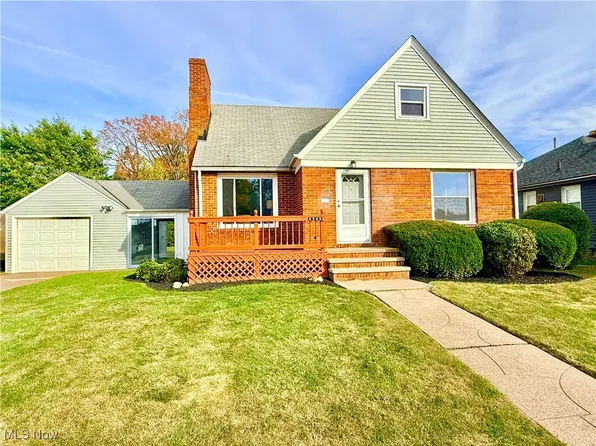 5231 W 16th St, Parma, OH 44134