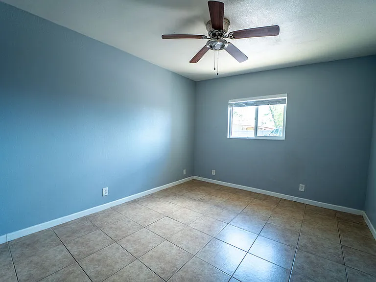 3637 E Oak St #6 — Photo 13