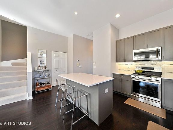 5th image of 2034 W Warner Ave Unit 301