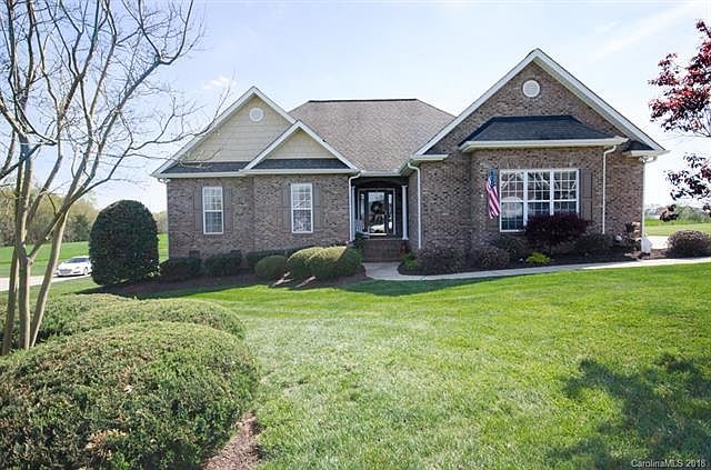 1st image of 894 Clear Creek Cir