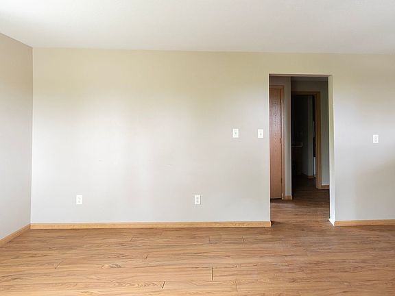2nd image of 1017 E Benton St APT C