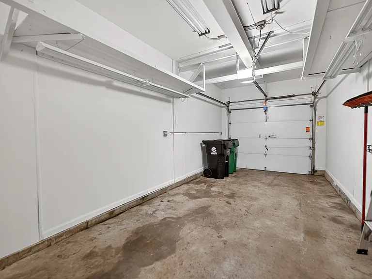 212 Amherst Ct #C — Photo 42