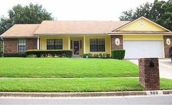 1st image of 900 Sunny Dell Dr