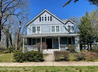 107 Hopping Land Ave, Staten Island, NY 10307
