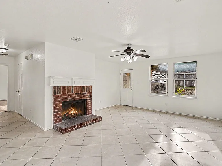 7656 Sienna Ridge Ln — Photo 3