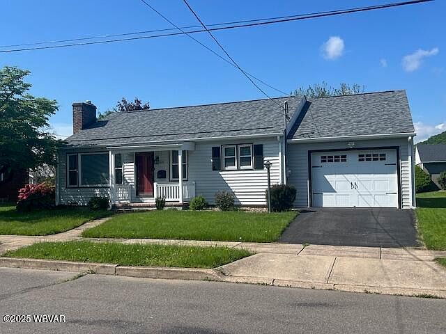 1st image of 725 Pearl Blvd