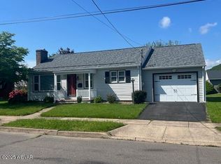 725 Pearl Blvd, Montoursville, PA 17754