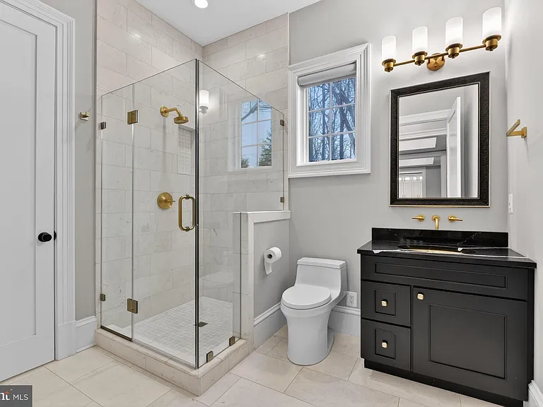7002 River Oaks Dr — Photo 15