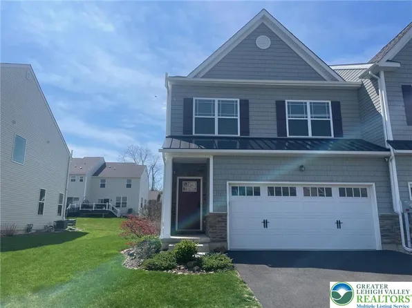 3973 Mink Rd, Emmaus, PA 18049