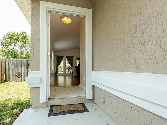 2nd image of 1504 Avalon Ct