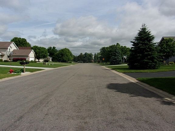 4th image of 5898 Bayberry Dr