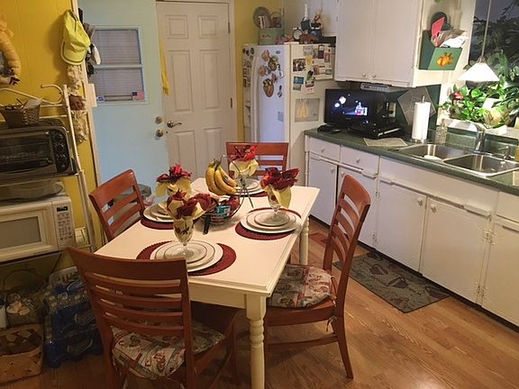 5th image of 454 E Glendale Dr
