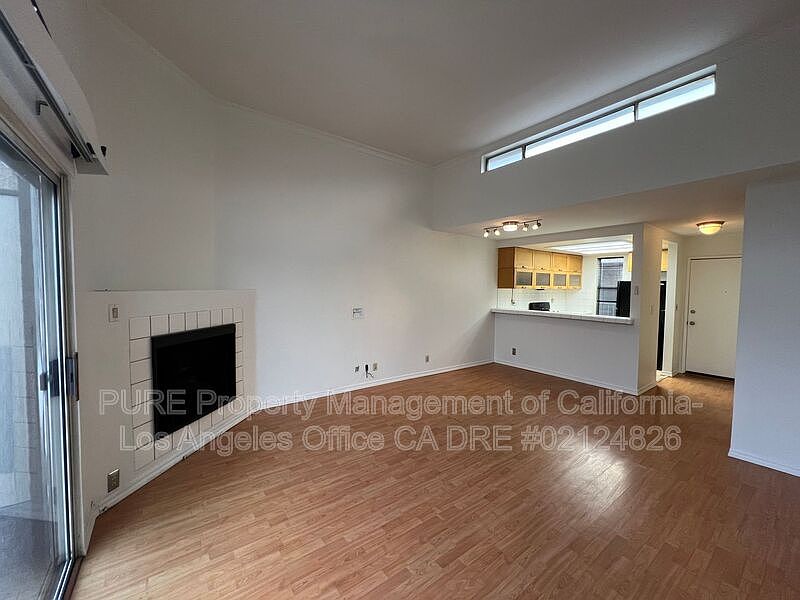 1st image of 445 W 6th St Unit 411