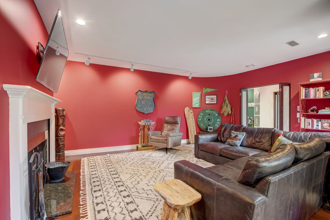 929 W Ainslie St APT 3, Chicago, IL 60640 MLS 11863410 Zillow