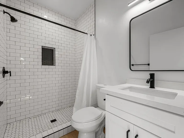 4193 Leimert Blvd #3/4A — Photo 12