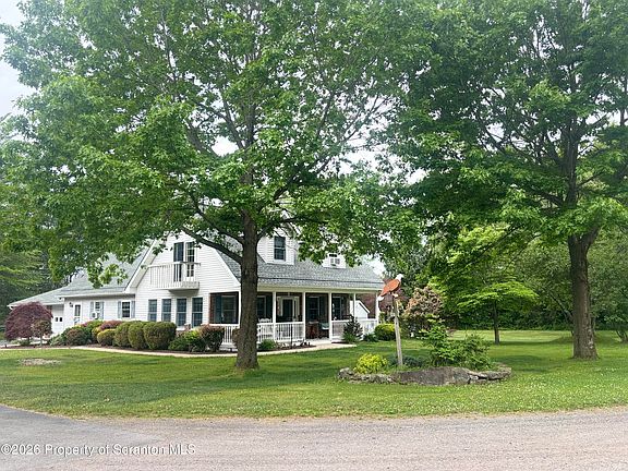 3rd image of 190 Larry Ln