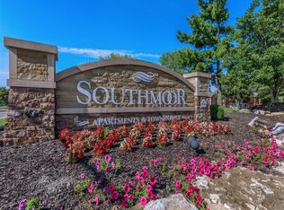 Southmoor, Saint Louis, MO 63128