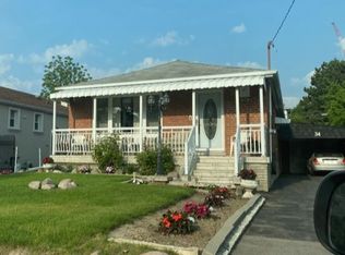 34 Bimbrok Rd, Toronto, ON M1K 4T7