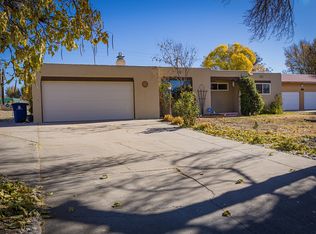 814 Sunset Dr, Espanola, NM 87532