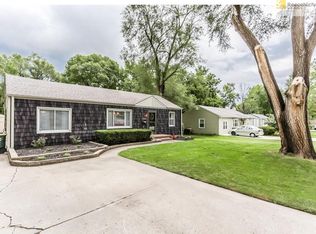 6823 Barton St, Shawnee, KS 66203