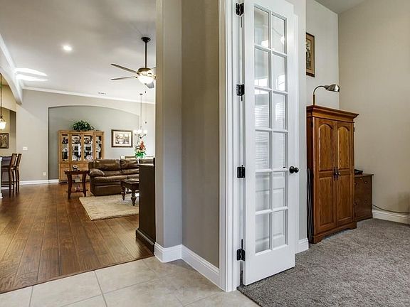 5th image of 2471 Embleton Dr