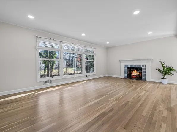 205 Old Wilmot Road, Scarsdale, NY 10583