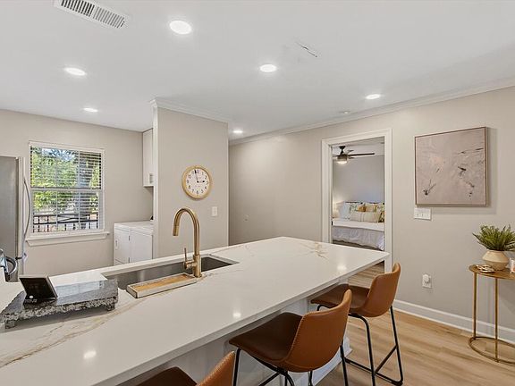 5th image of 2112 Old Taylor Rd APT E5