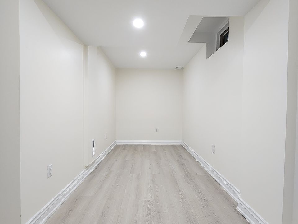 1st image of 2238 Gladacres Ln #Basement