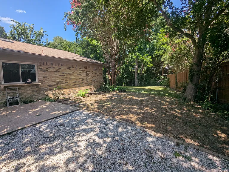 5818 Townshire Rd — Photo 20
