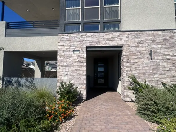 1010 Golden Summit Ave, Las Vegas, NV 89138